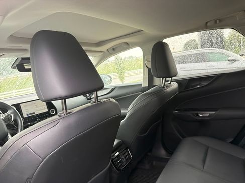 Used 2025 Lexus NX 250 FWD w/ Accessory Package (2T) image 19