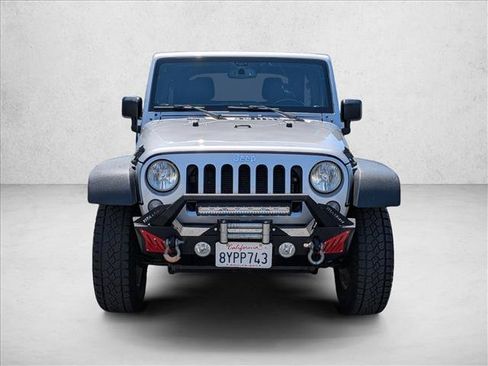 Used 2018 Jeep Wrangler Unlimited Sport S AWD/4WD image 2
