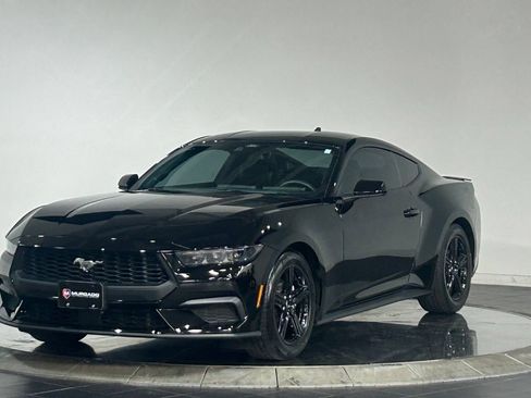 Used 2026 Ford Mustang Premium RWD image 5