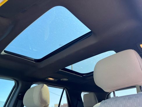 Used 2015 Ford Explorer XLT w/ Equipment Group 201A image 37