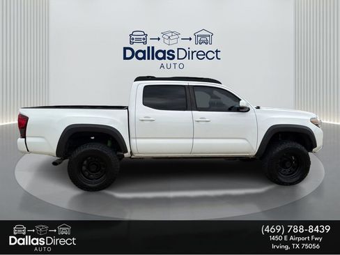 Used 2019 Toyota Tacoma TRD Off-Road image 5