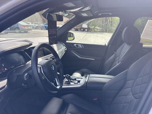 Certified 2023 BMW X5 xDrive40i image 11
