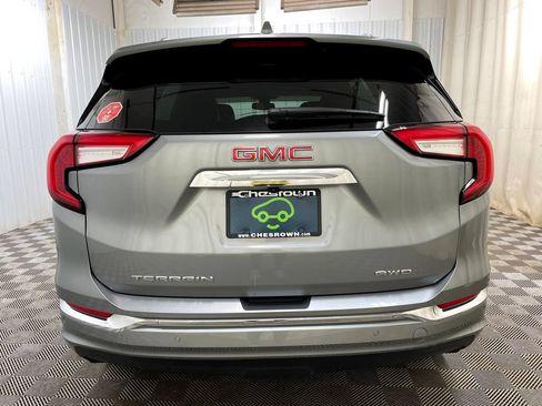 Certified 2024 GMC Terrain Denali w/ Denali Premium Package AWD/4WD image 24