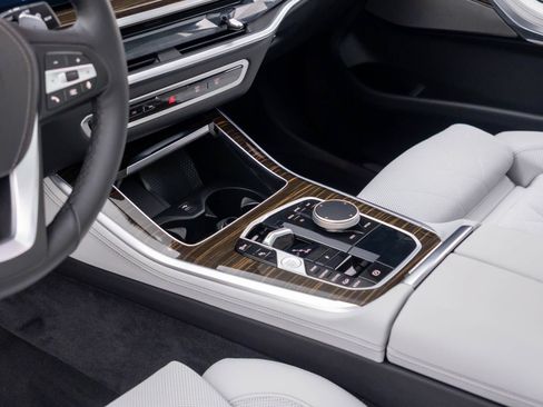 Certified 2026 BMW X5 xDrive40i AWD/4WD image 13
