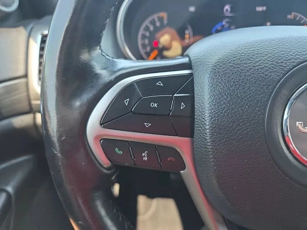 Used 2019 Jeep Grand Cherokee Altitude AWD/4WD image 20