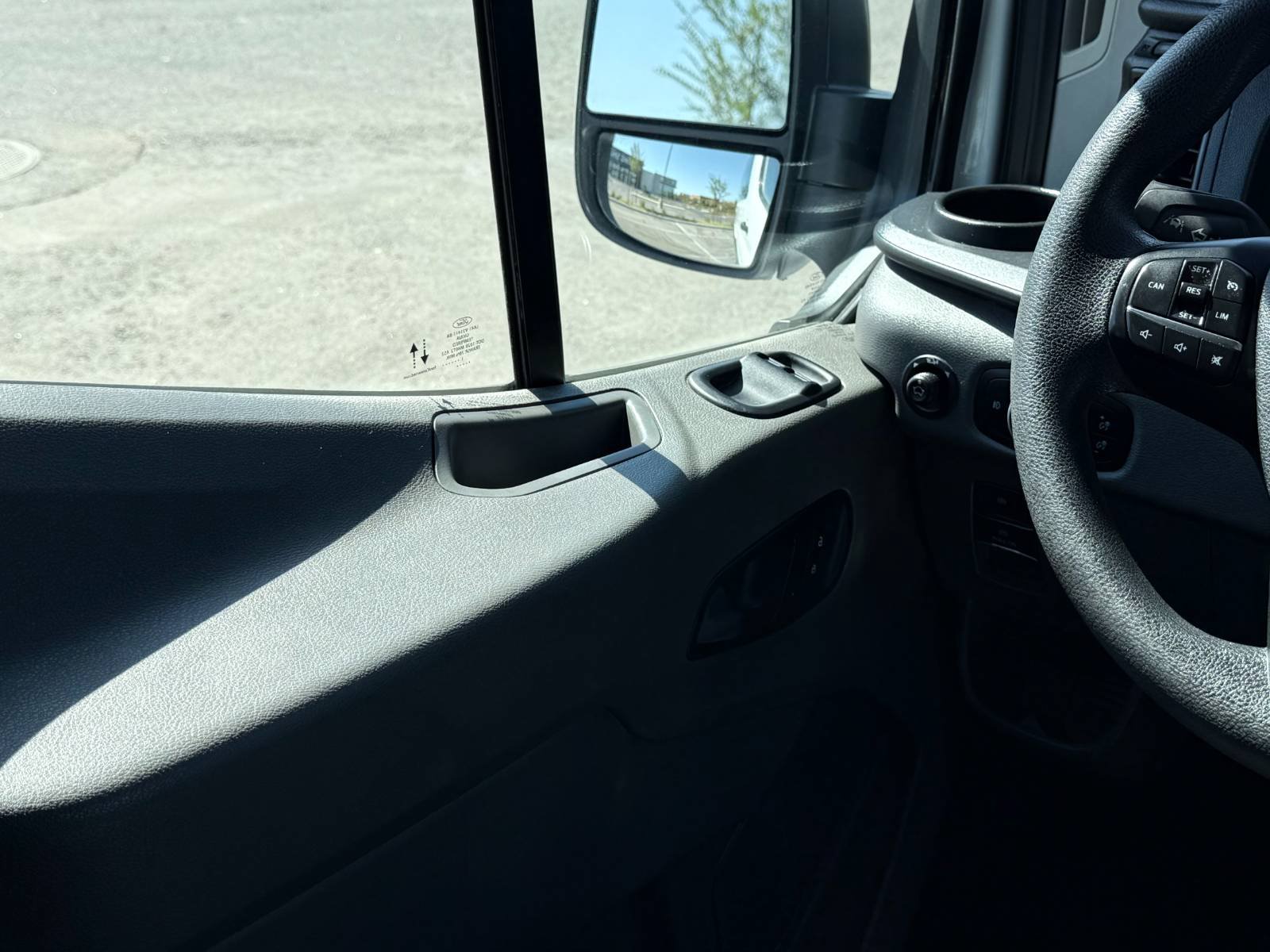 Used 2021 Ford Transit 350 XLT RWD image 23