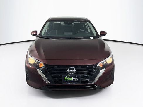 Used 2025 Nissan Sentra SV FWD image 2