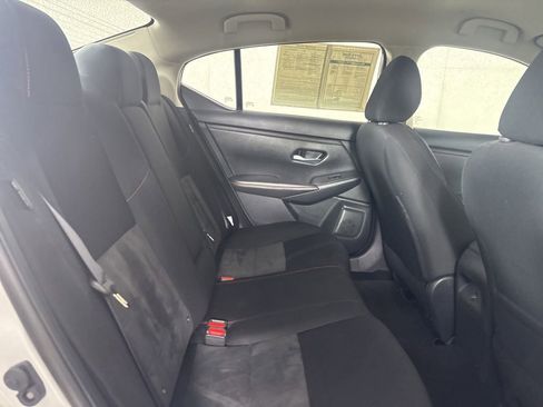 Used 2025 Nissan Sentra SR FWD image 24