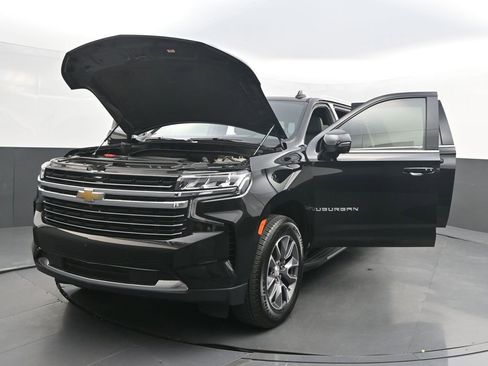 Used 2021 Chevrolet Suburban LT w/ LT Signature Package image 45