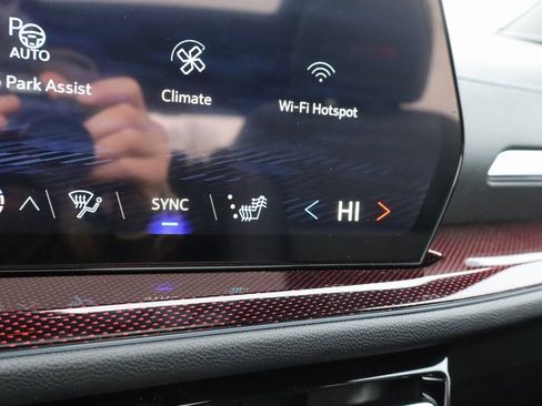 New 2026 Chevrolet Traverse Z71 image 15