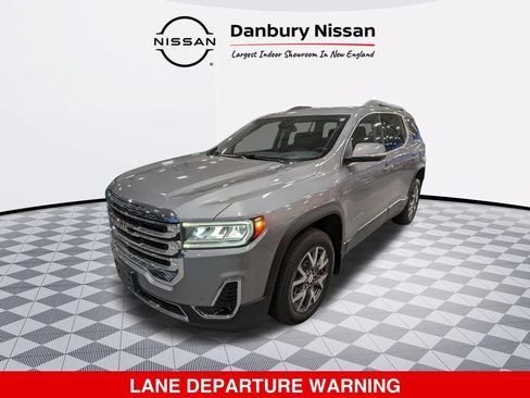 Used 2023 GMC Acadia SLT w/ Technology Package AWD/4WD image 8