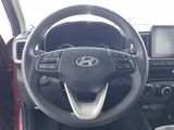 Used 2022 Hyundai Venue SE image 2