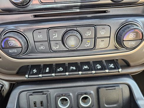 Used 2017 GMC Sierra 1500 Denali w/ Denali Ultimate Package image 18