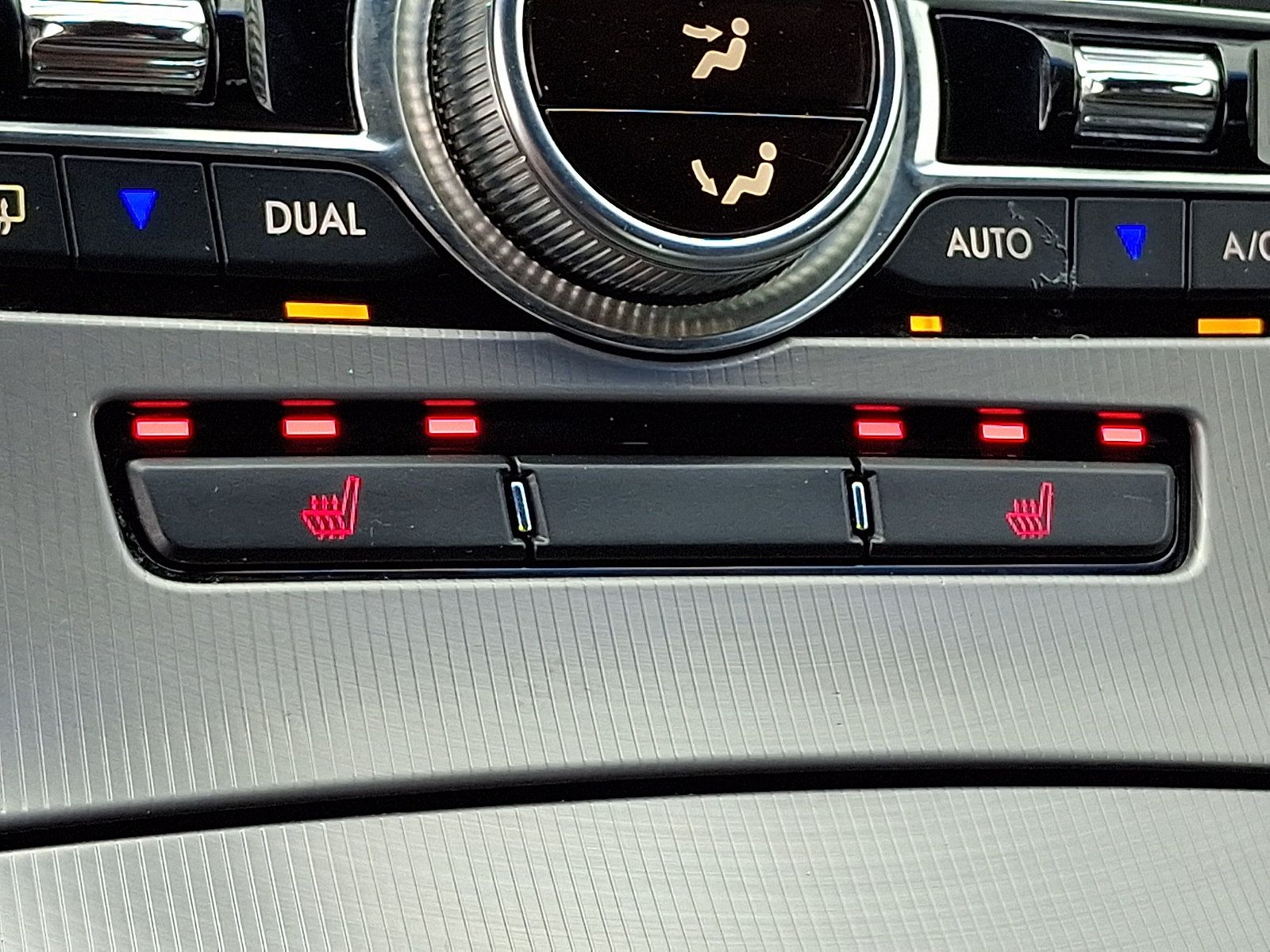 Used 2020 Lincoln MKZ FWD image 23