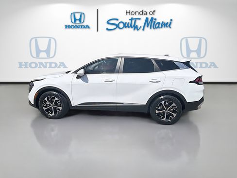 Used 2024 Kia Sportage EX image 4