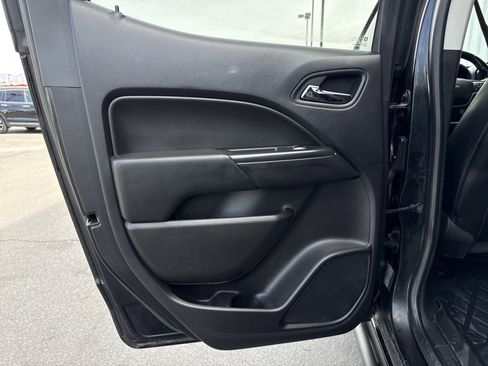 Used 2018 Chevrolet Colorado ZR2 image 28