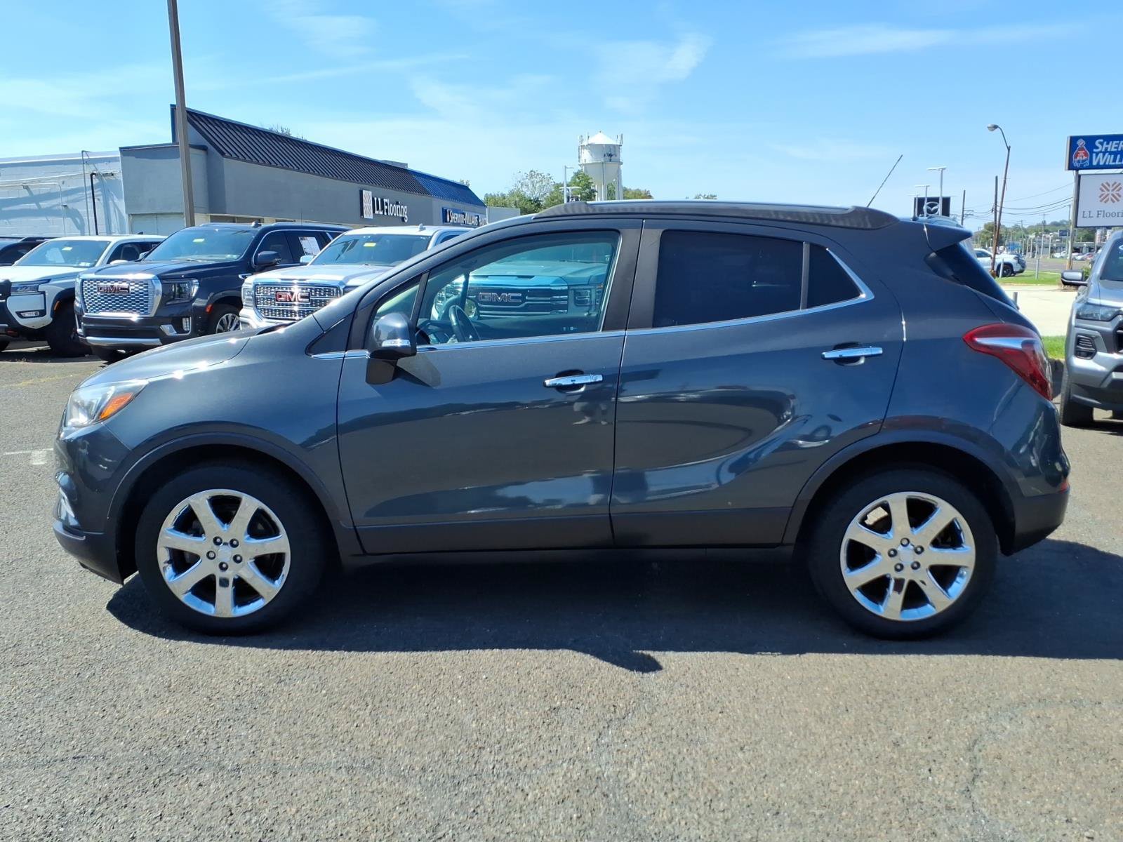 Used 2017 Buick Encore Essence w/ Experience Buick Package FWD image 7