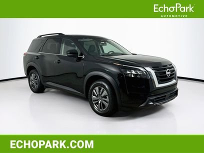 Used 2025 Nissan Pathfinder SV