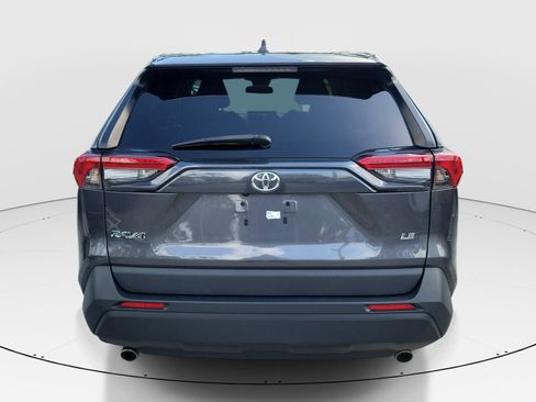 Used 2023 Toyota RAV4 LE FWD image 6