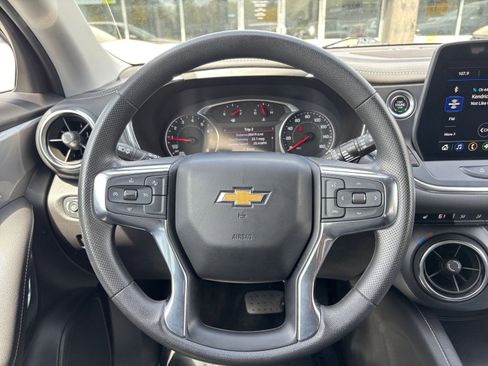 Used 2024 Chevrolet Blazer LT AWD/4WD image 35