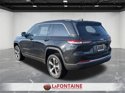 New 2025 Jeep Grand Cherokee Limited w/ Luxury Tech Group II