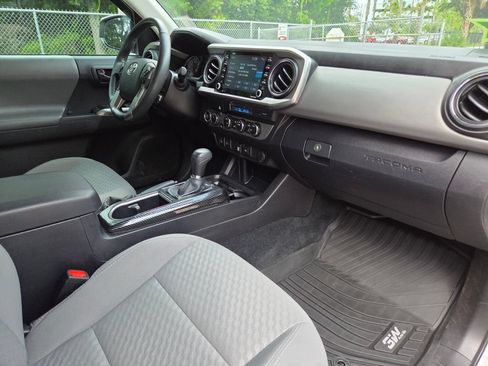 Used 2023 Toyota Tacoma SR5 w/ Technology Package AWD/4WD image 13
