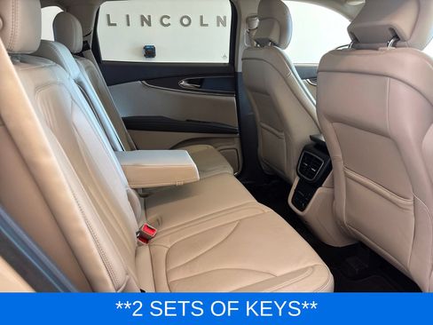 Used 2016 Lincoln MKX Select w/ Select Plus Package FWD image 9
