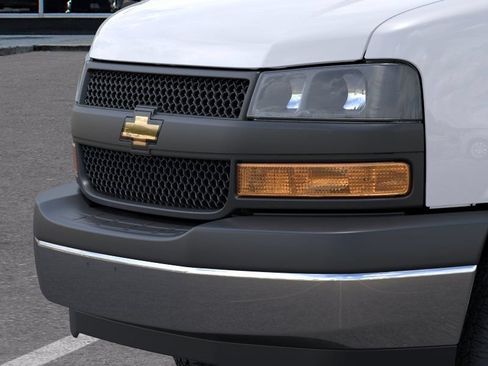 New 2026 Chevrolet Express 3500 w/ Power Convenience Package RWD image 13