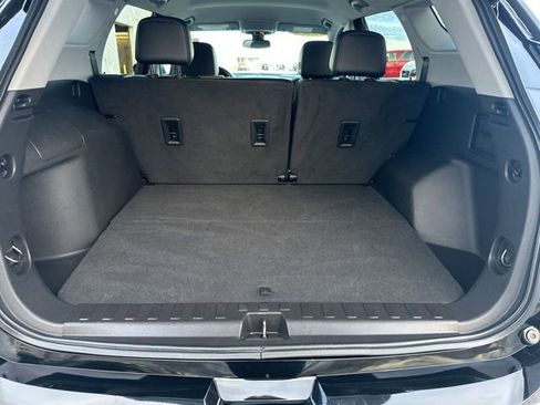 Used 2024 GMC Terrain SLT image 51