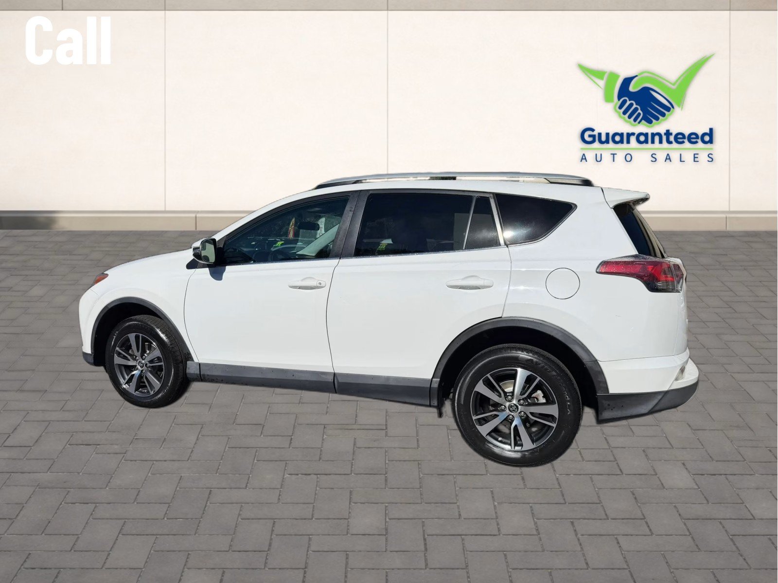 Used 2016 Toyota RAV4 XLE AWD/4WD image 11