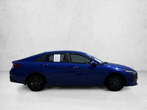 Certified 2023 Hyundai Elantra SEL FWD image 4