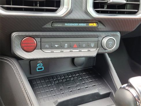 Used 2024 Ford Mustang GT Premium image 31