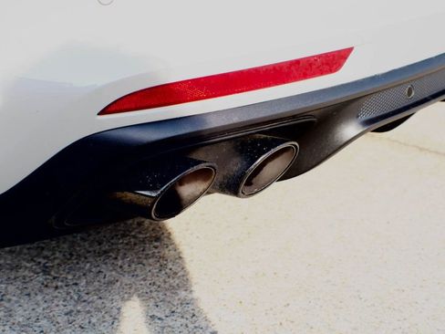 Used 2023 Porsche Panamera 4 Platinum Edition w/ Assistance Package image 13