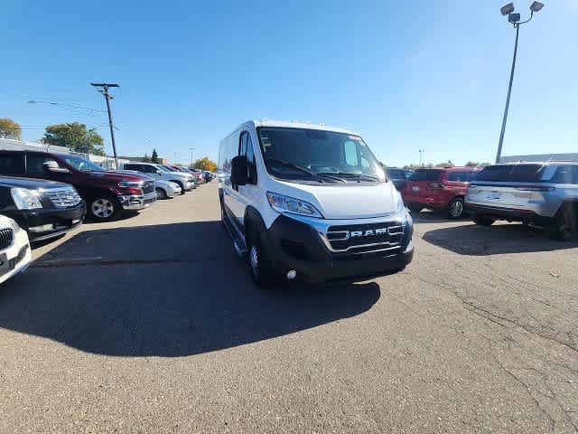 Used 2025 RAM ProMaster 2500 w/ U-Haul Equipment Group FWD image 8