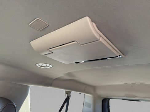 Used 2019 GMC Yukon XL Denali w/ Denali Ultimate Package image 32