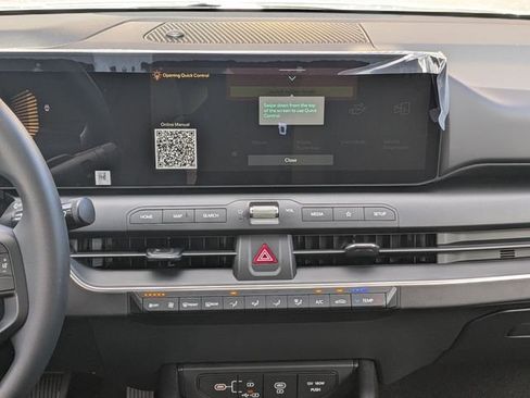 New 2026 Kia K4 FWD image 16