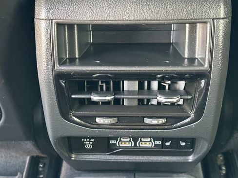 Used 2023 Jeep Grand Cherokee Trailhawk image 15