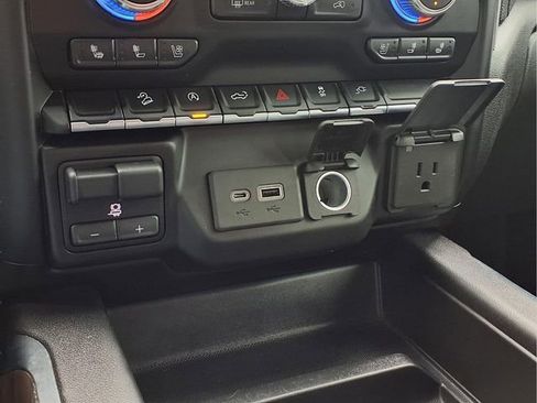 Certified 2019 GMC Sierra 1500 SLT w/ SLT Premium Package image 11