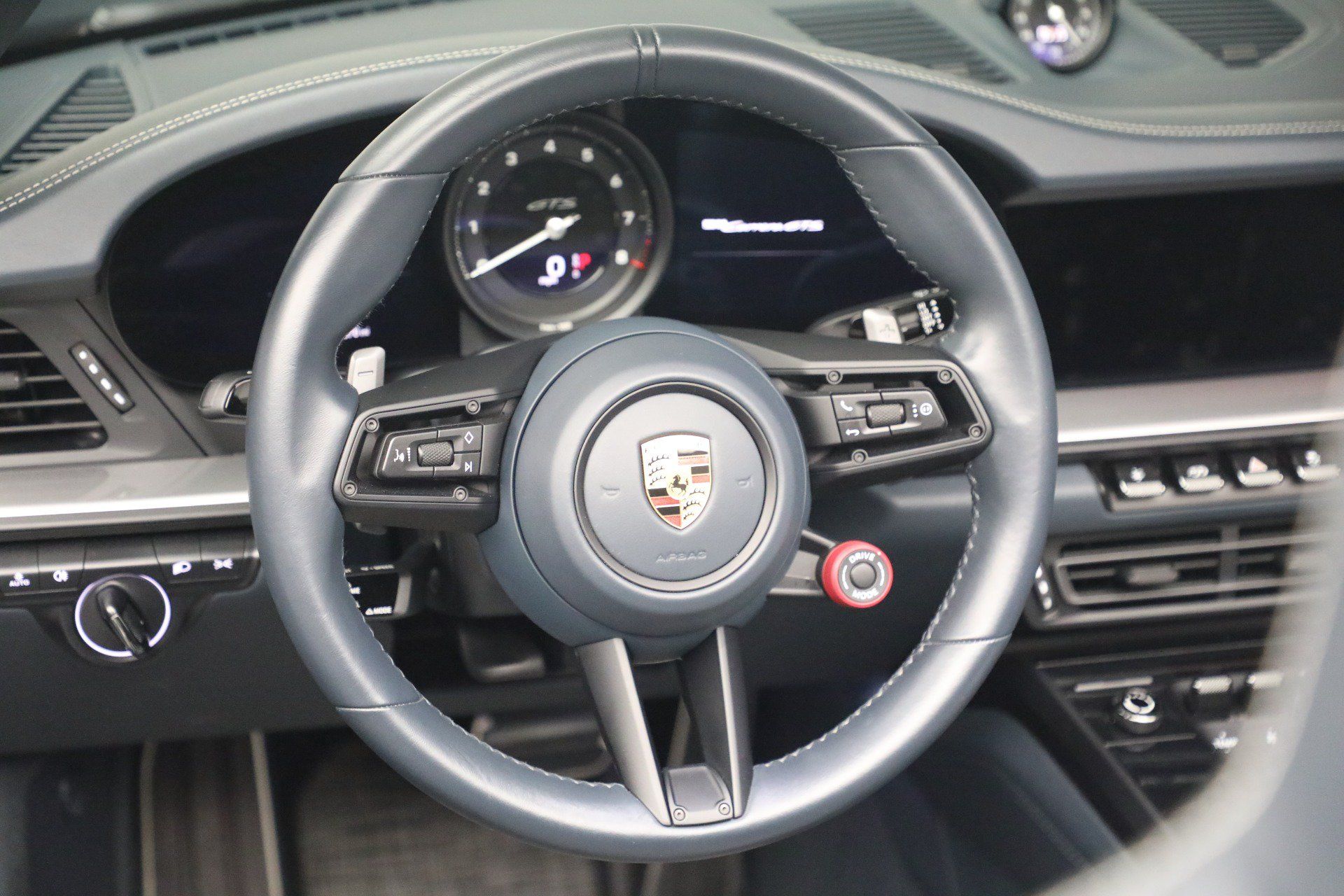 Used 2024 Porsche 911 Carrera GTS RWD image 21