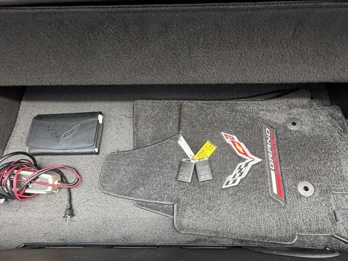 Used 2017 Chevrolet Corvette Grand Sport image 8