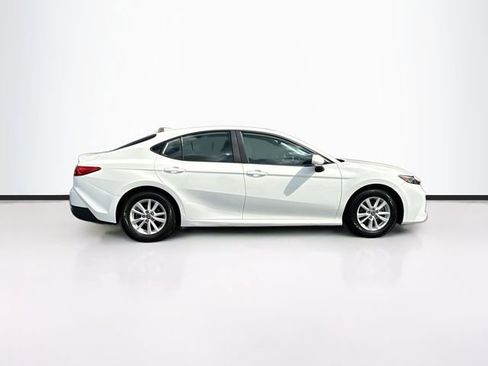 Used 2025 Toyota Camry LE FWD image 10