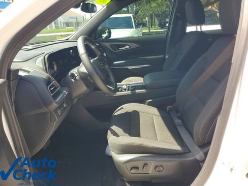 Used 2024 Chevrolet Traverse LT w/ Midnight/Sport Edition FWD image 19
