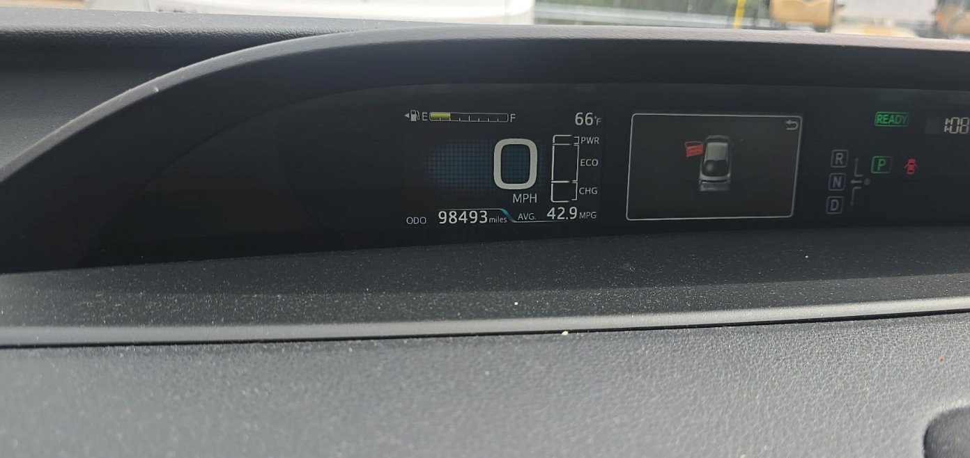 Used 2018 Toyota Prius One FWD image 5