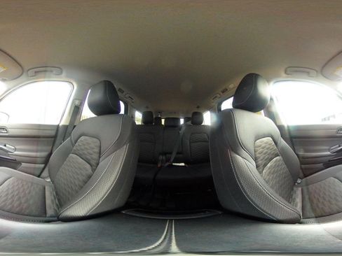 Used 2025 Nissan Pathfinder SV image 44