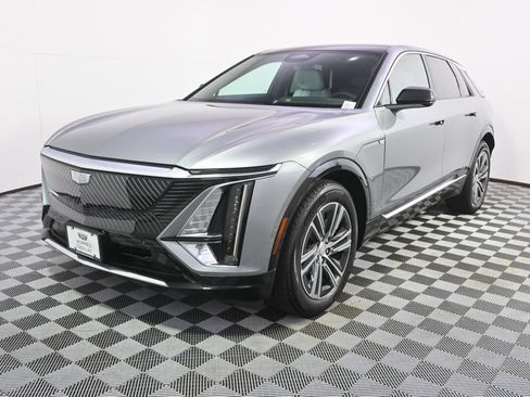 New 2026 Cadillac Lyriq Luxury w/ LPO, Floor Liner Package AWD/4WD image 1