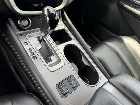 Used 2024 Nissan Murano SV w/ SV Midnight Edition Package FWD image 24
