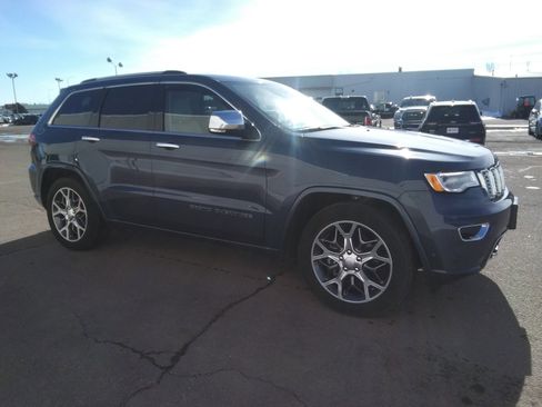 Used 2020 Jeep Grand Cherokee Overland image 4