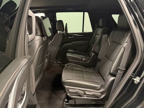 Used 2023 Cadillac Escalade Sport AWD/4WD image 37