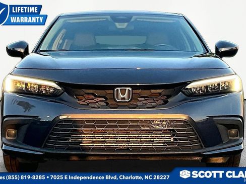 Used 2024 Honda Civic EX-L image 2