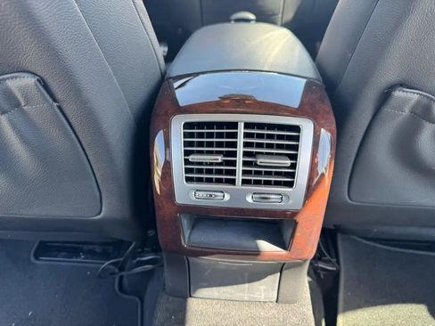 Used 2013 Mercedes-Benz S 550 image 16